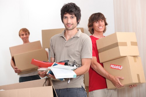 Harlington moving service for flats and small homes