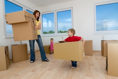 Local moving truck suited for flats and house moves in Harlington