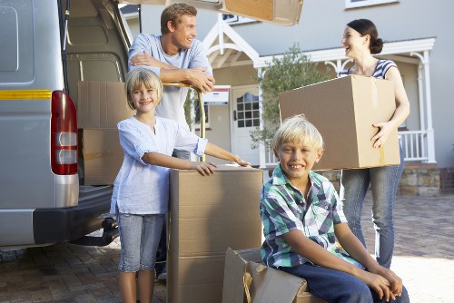 Free quote policy for a Harlington man with a van service